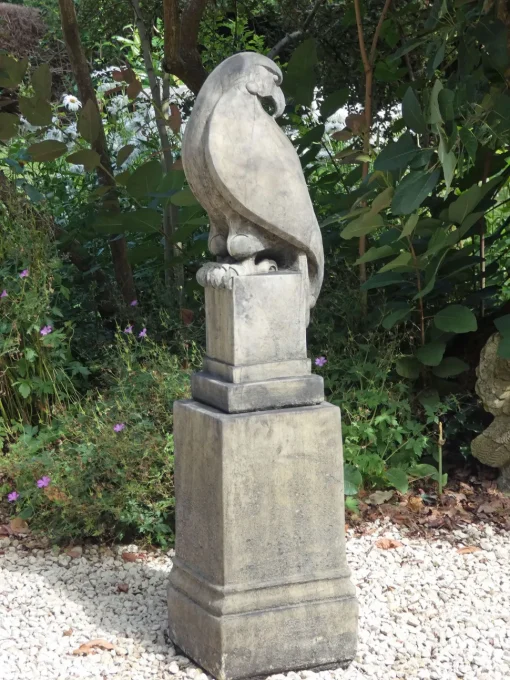 Eagle on Modena Pedestal Modern Stone Garden Statue