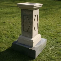 Grand Pedestal Design Stone Garden Birdbath