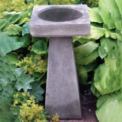 Simple Design Stone Garden Birdbath